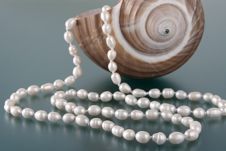 Süßwasser Zucht-Perlen-Kette ca. 150cm -weiß-