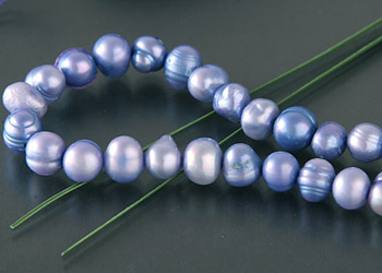 Perlenstrang S110 ca. 40cm Durchmesser ca. 6mm blauviolett